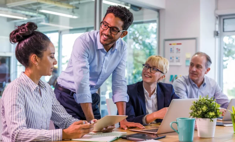 O Que Fazer Para Ser Notado Positivamente No Ambiente De Trabalho